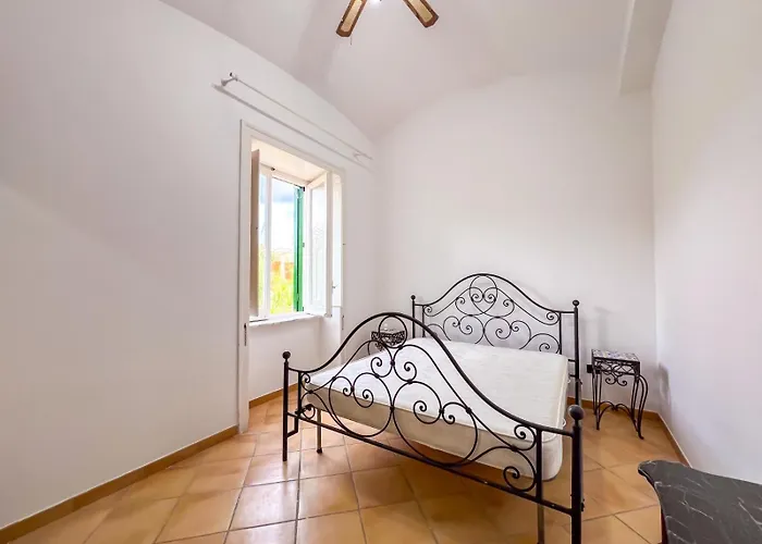 Raffaele Musto Aparthotel *